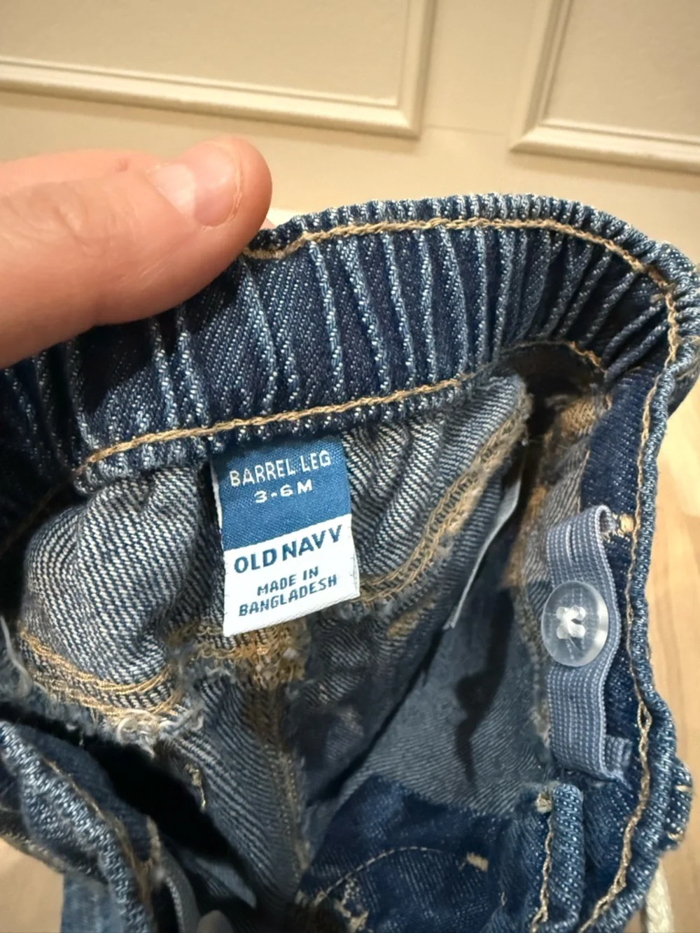 Old Navy (baby) Dark Blue Denim Pull-On Barrel Jeans size 3-6mo